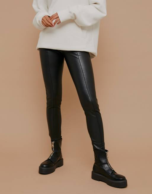 Topshop - Pantaloni dritti in pelle sintetica nera