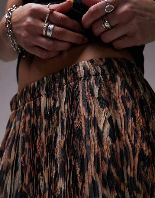 Topshop - Pantaloni dritti plissé marroni leopardati in tessuto stropicciato, 4 di 5