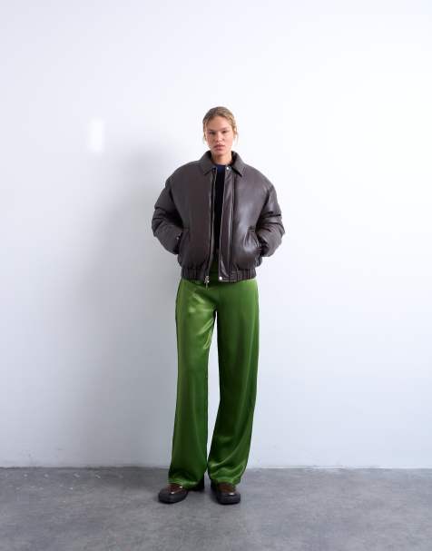 Topshop - Pantaloni in raso verde a vita bassa - view 1