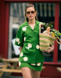 [Topshop] Topshop pelmet skirt in green with raffia flowers (part of a set) 16 GREEN