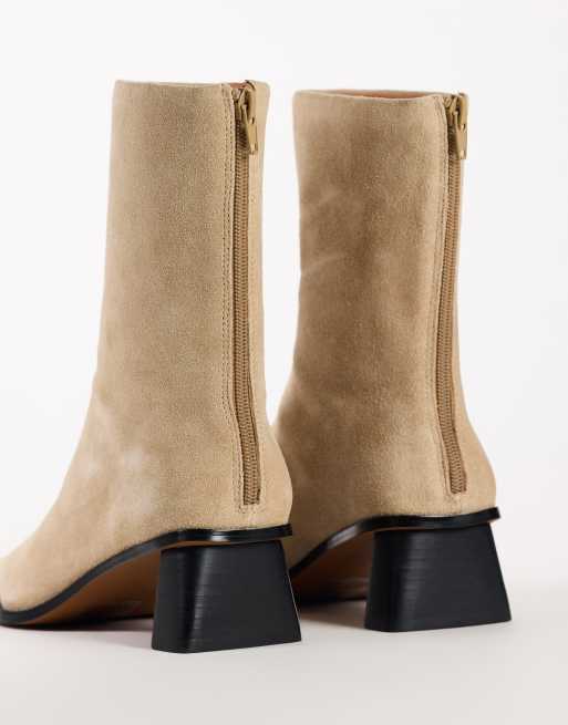 Topshop Penny real suede block heel pointed ankle boots in taupe, 4 of 4