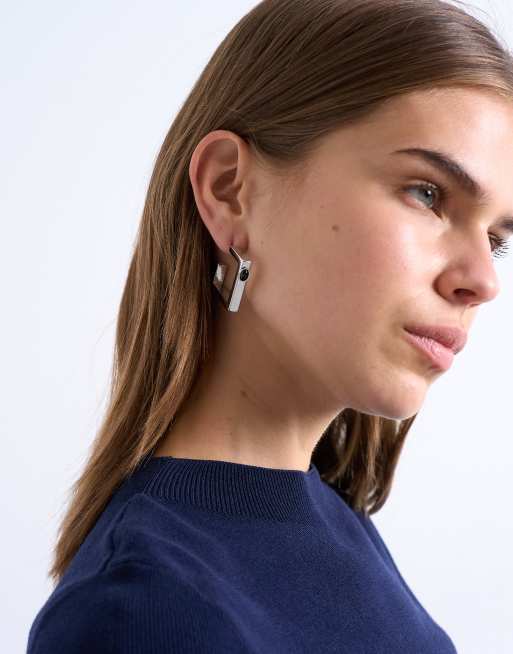 Topshop - Perry - Waterbestendige vierkante oorbellen van roestvrij staal in zilver en zwarte steen