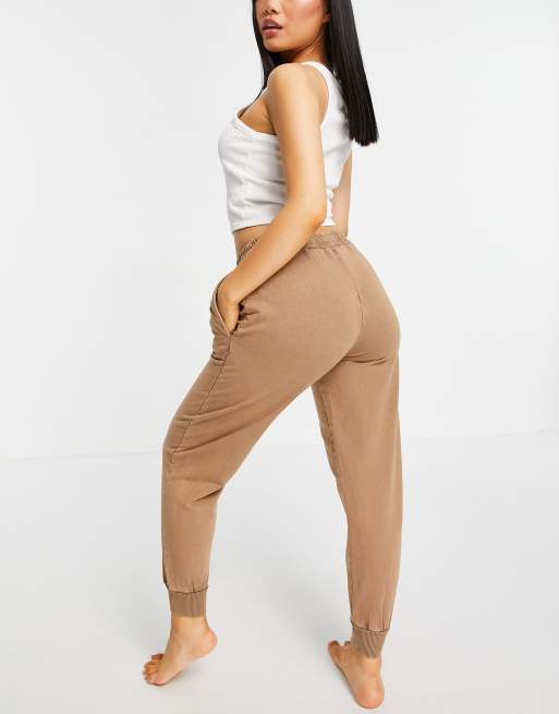 Petite camel online joggers