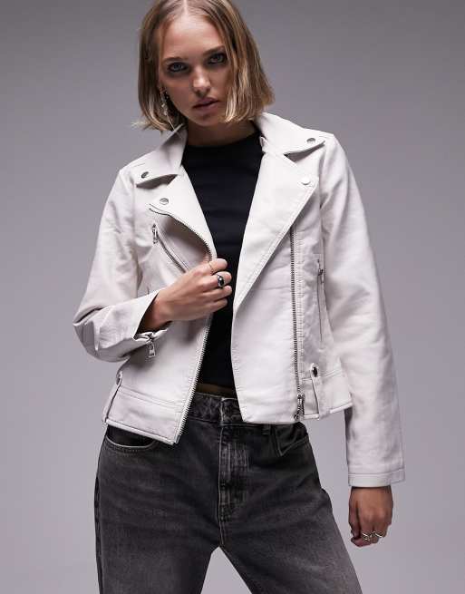 Topshop Petite – Bikerjacke aus Kunstleder in gebrochenem Weiß
