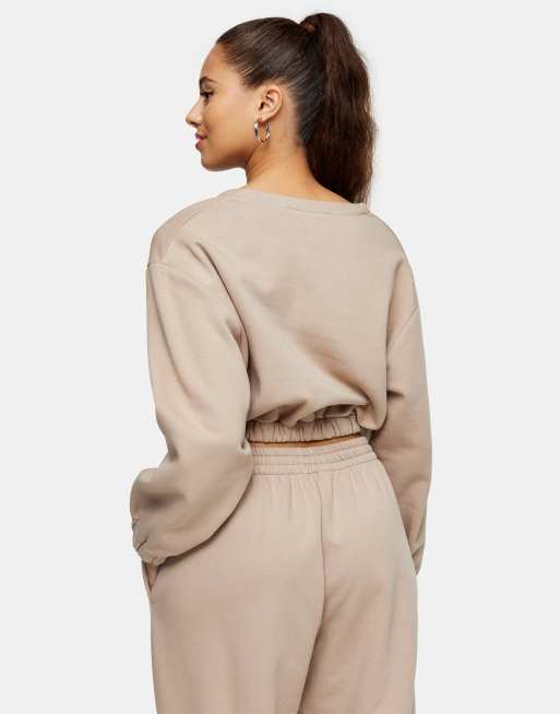 Topshop Petite - Cropped sweatshirt med V-hals i mink, 2 af 4