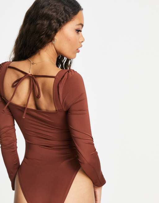 Topshop Petite – Czekoladowe body z bufkami, 2 z 4