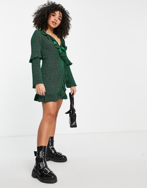 Topshop Petite – Elegantes Mini-Wickelkleid mit Jacquard-Muster im Pünktchen- und Sterndesign, 4 von 4