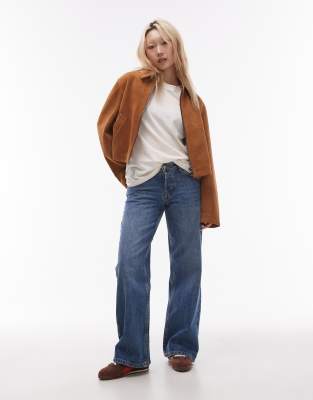 Topshop Petite - Ember - Jeans in Mittelblau mit geradem Schnitt und niedrigem Bund