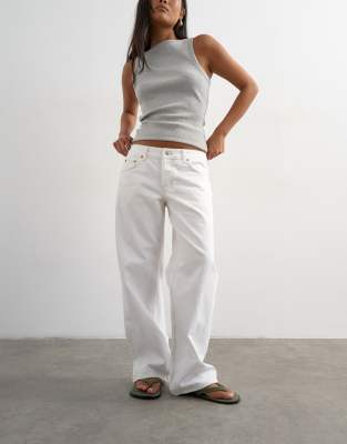 Topshop Petite Ember low rise straight jean in white