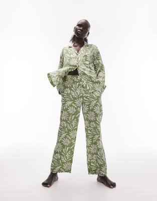 Topshop Petite Ensemble pyjama effet color block avec pantalon et chemise a imprime fleuri Vert Multicolore Votre wishlist sur Listy