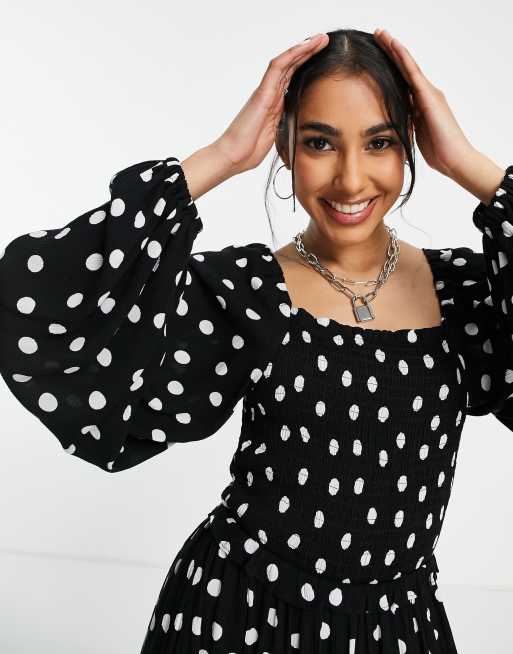 het internet Altijd Resultaat Topshop Petite - Gesmokte midi-jurk met volumineuze mouwen in zwart-witte  stippen | ASOS