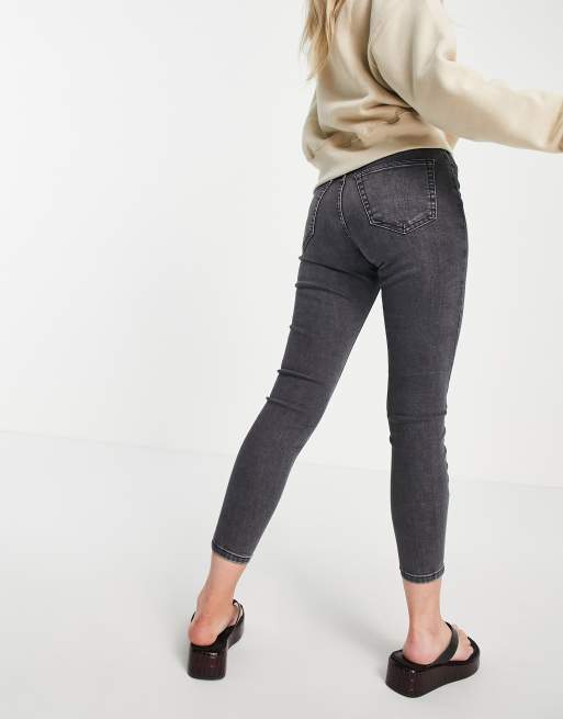 Topshop Petite - Jamie - Jeans i vasket sort, 2 af 4