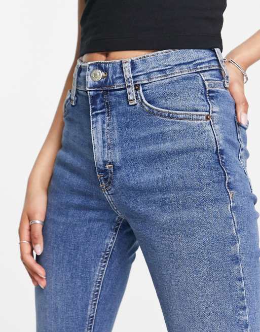 Topshop Petite Jamie jeans in mid blue, 3 of 4