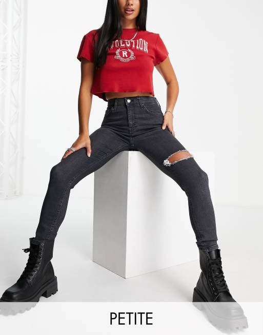 Topshop Petite - Jamie - Jeans met scheur op de dij en wassing in zwart 