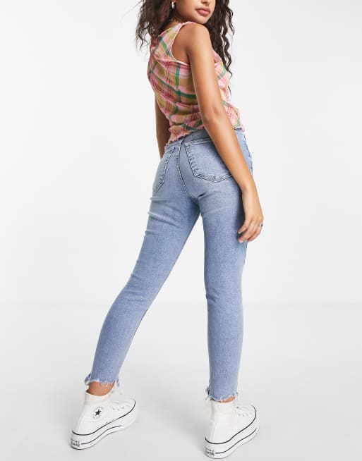 Topshop + Petite Jamie Jeans Skinny Fit in White