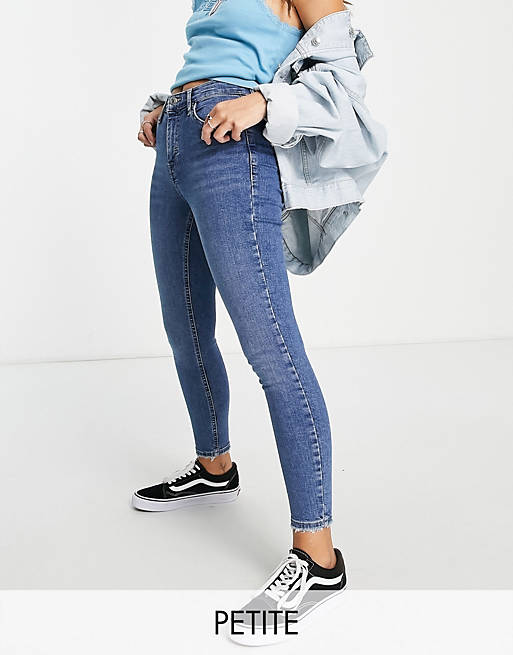Jeans Topshop Petite Jamie recycled cotton blend jean with abraided hem in mid blue 
