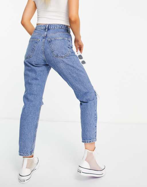 Topshop Petite - Jean mom à double déchirure - Bleu moyen, 2 de 4
