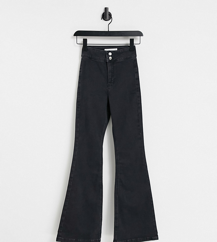 Topshop Petite – Joni – Svarta urtvättade jeans med utsvängd design-Svart/a