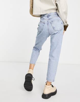 topshop petite mom jeans in bleach wash