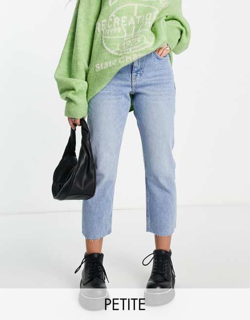 Topshop Petite – Niebieskie jeansy o prostym krótkim fasonie ze średnim stanem i surowym wykończeniem