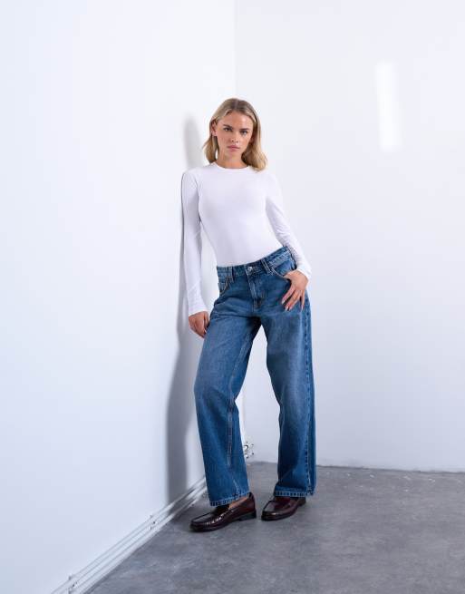 Topshop Petite – Niebieskie zbierane z tyłu jeansy o luźnym kroju z niskim stanem, 1 z 7