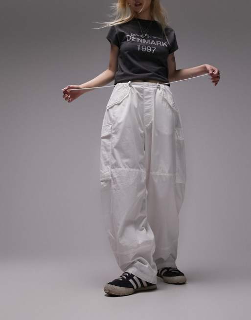 Topshop Petite - Pantalon cargo bouffant oversize à cordon de serrage - Écru