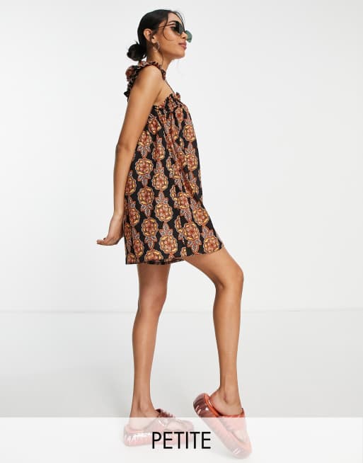 Topshop Petite - Playsuit met ruches op de schouders en print in multi 