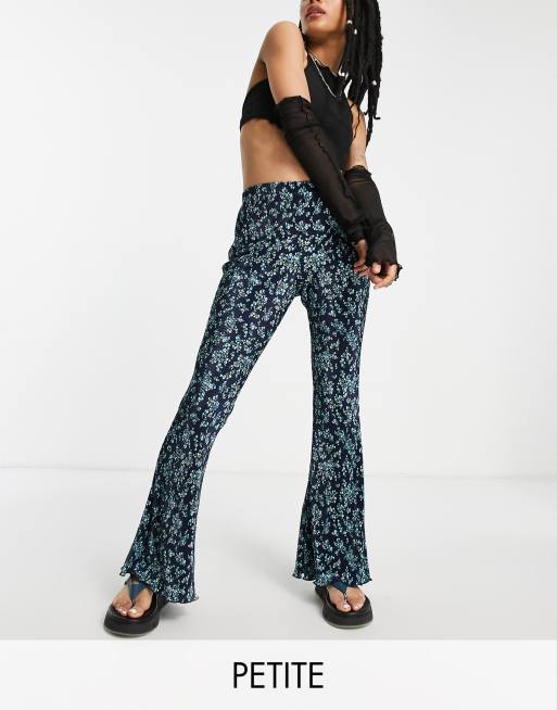 Petite plisse flare pants print in floral ASOS
