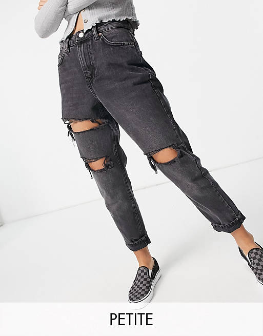Natura crush modstand Topshop Petite ripped Mom jeans in washed black | ASOS