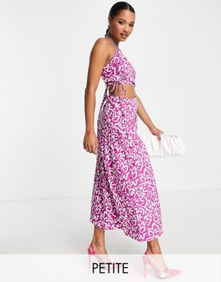 Topshop Petite ruch waist out about poplin midi dress in bold lilac floral - ASOS Price Checker