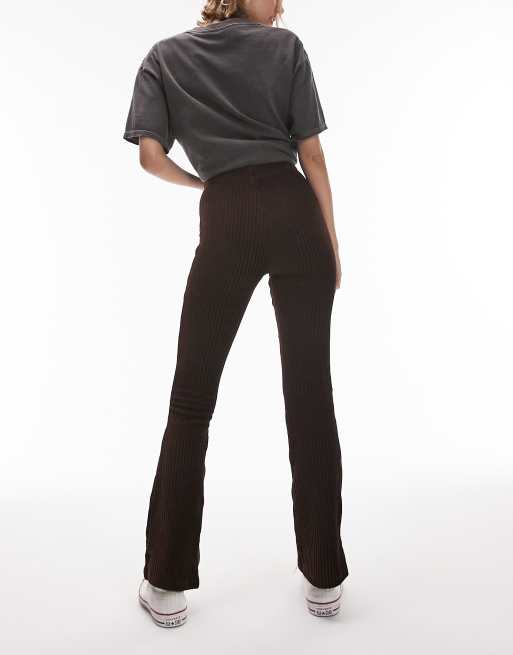 Topshop Petite – Schlaghose aus elastischem Samt-Cord in Schokobraun, 3 von 4