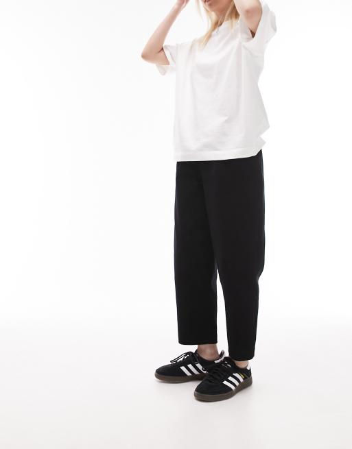 Topshop Petite - Smaltoelopende broek van corduroy in zwart