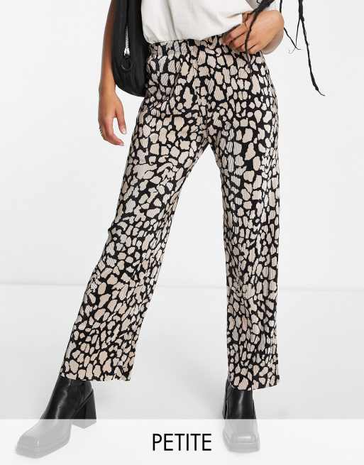 Topshop Petite – Svartvita plisserade byxor med giraffmönster och vida ben