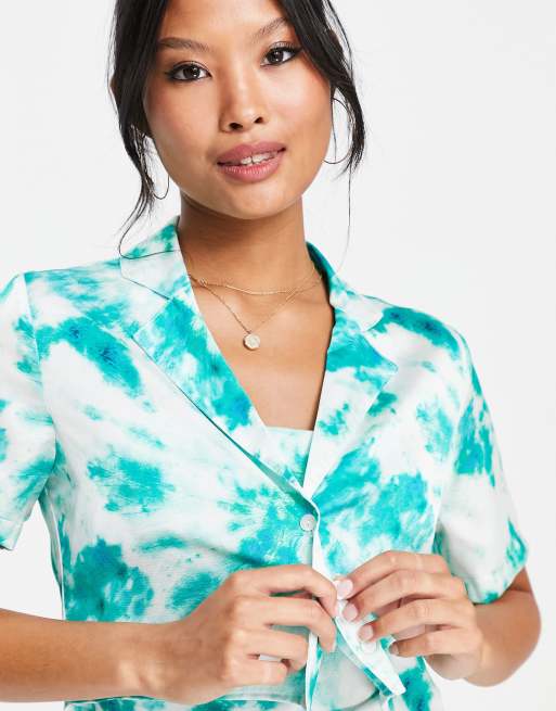 Topshop Petite - Tie-dye overhemd met wolkenprint, deel van co-ord set, 3 van 4