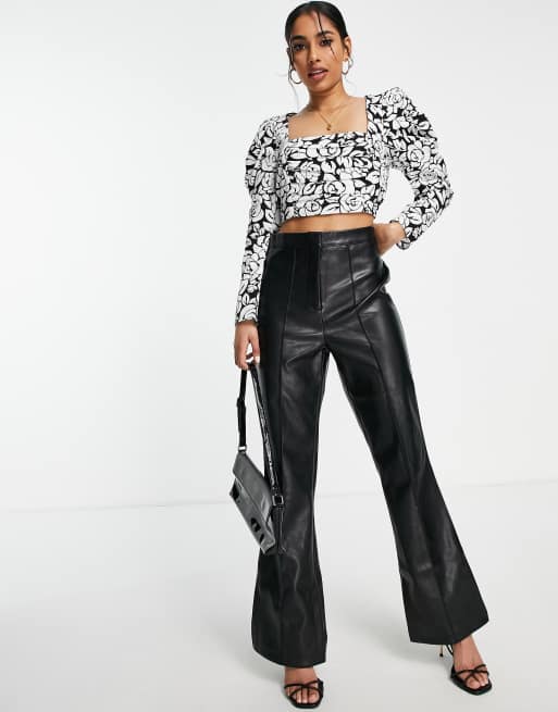 Topshop Petite - Top froncé à imprimé graphique fleuri - Noir et blanc, 4 de 4