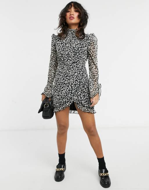 Topshop petite 2025 leopard print dress