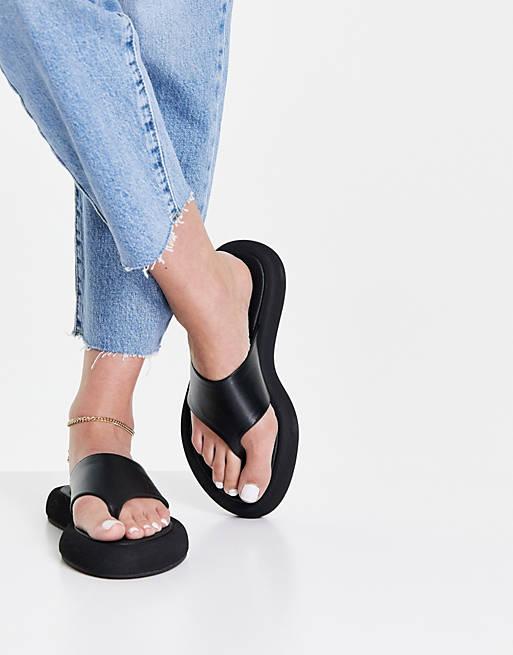 Topshop Pia leather toe post sandal in black