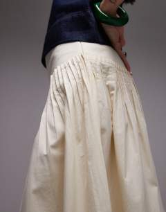 Model wearing Pintuck poplin full skirt in buttermilk