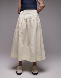 Model wearing Pintuck poplin full skirt in buttermilk