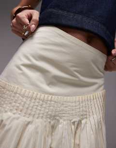 Model wearing Pintuck poplin full skirt in buttermilk