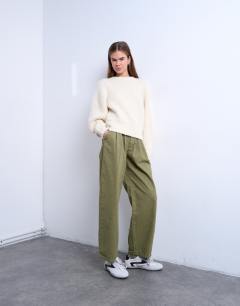 Pintuck waist cropped trouser in green