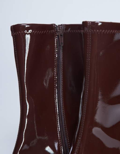 Topshop - Pippa - Chokoladebrune lak-ankelstøvler med stretch og spids tå, 3 af 4