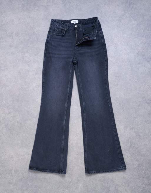 Topshop Pippa mid rise comfort stretch flare jean in washed black, 6 of 7
