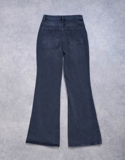 Topshop Pippa mid rise comfort stretch flare jean in washed black, 7 of 7