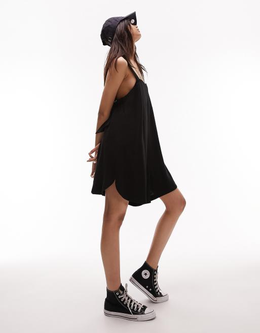 Topshop – Playsuit aus Leinen in Schwarz mit Riemendesign