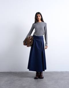Pleat front midi skirt in navy