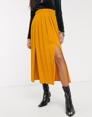 mustard pleated skirt