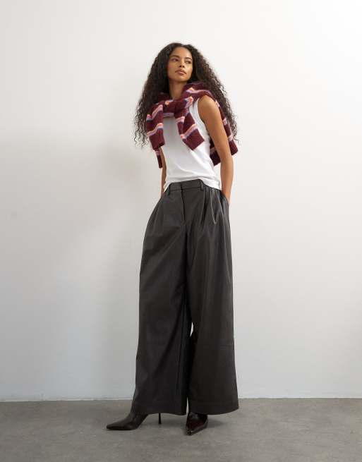 Topshop plisowana z imitacji skóry w kolorze espresso, 1 z 5