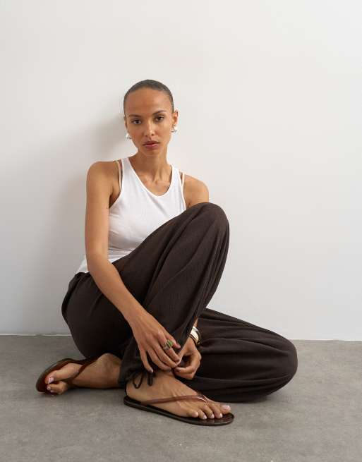 Topshop plisse balloon pants in chocolate, 4 of 5