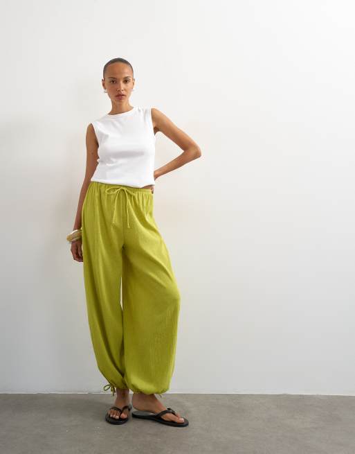 Topshop plisse balloon pants in green, 4 of 5
